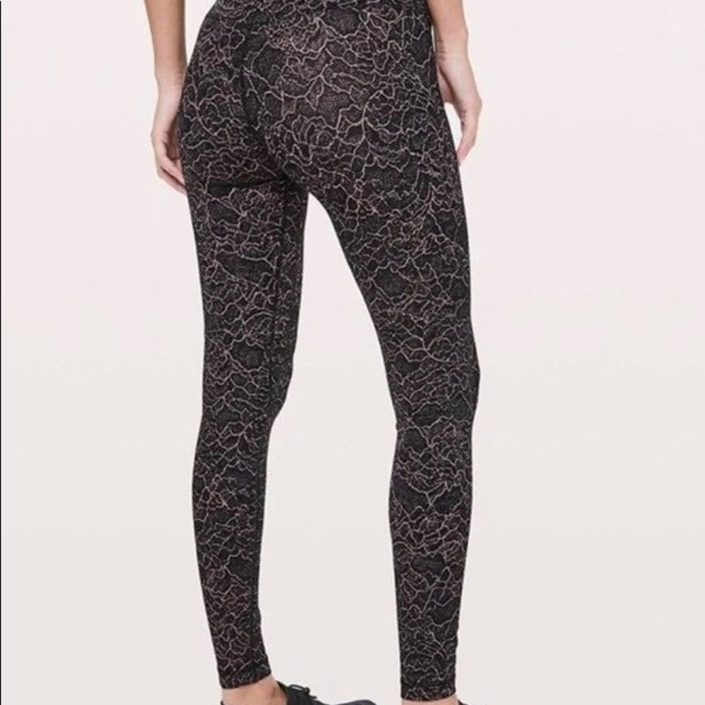 SOLD- Lululemon  bundle leggings and sportbra - Picture 5 of 6